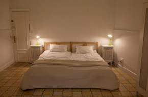 Гостиница B&B Placa Bell-Lloc  Жирона